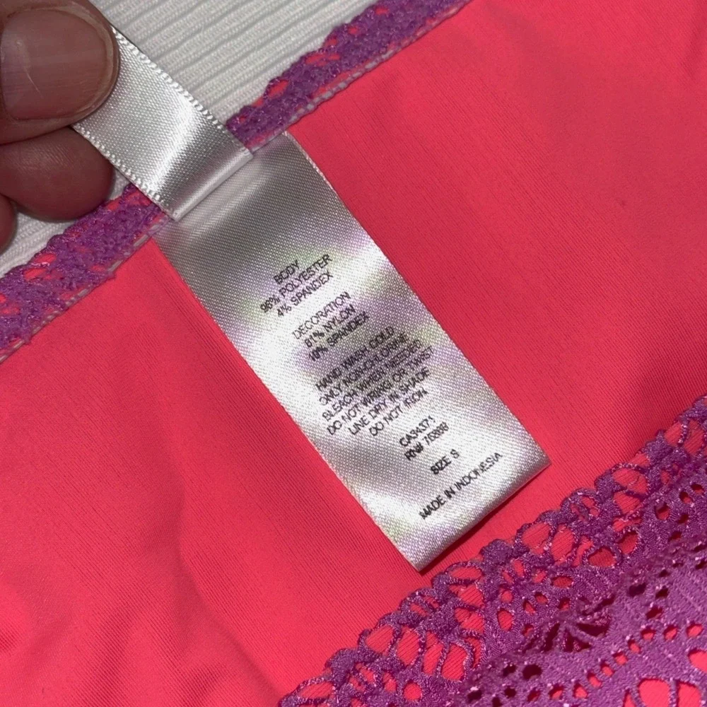Hula‎ Honey Color ID Crochet Bikini Bottom Purple Coral Pink Side Tie NWT Size M